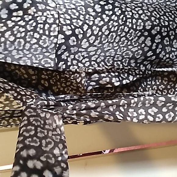 WOMENS WRAP DRESS - Picture 6 of 10